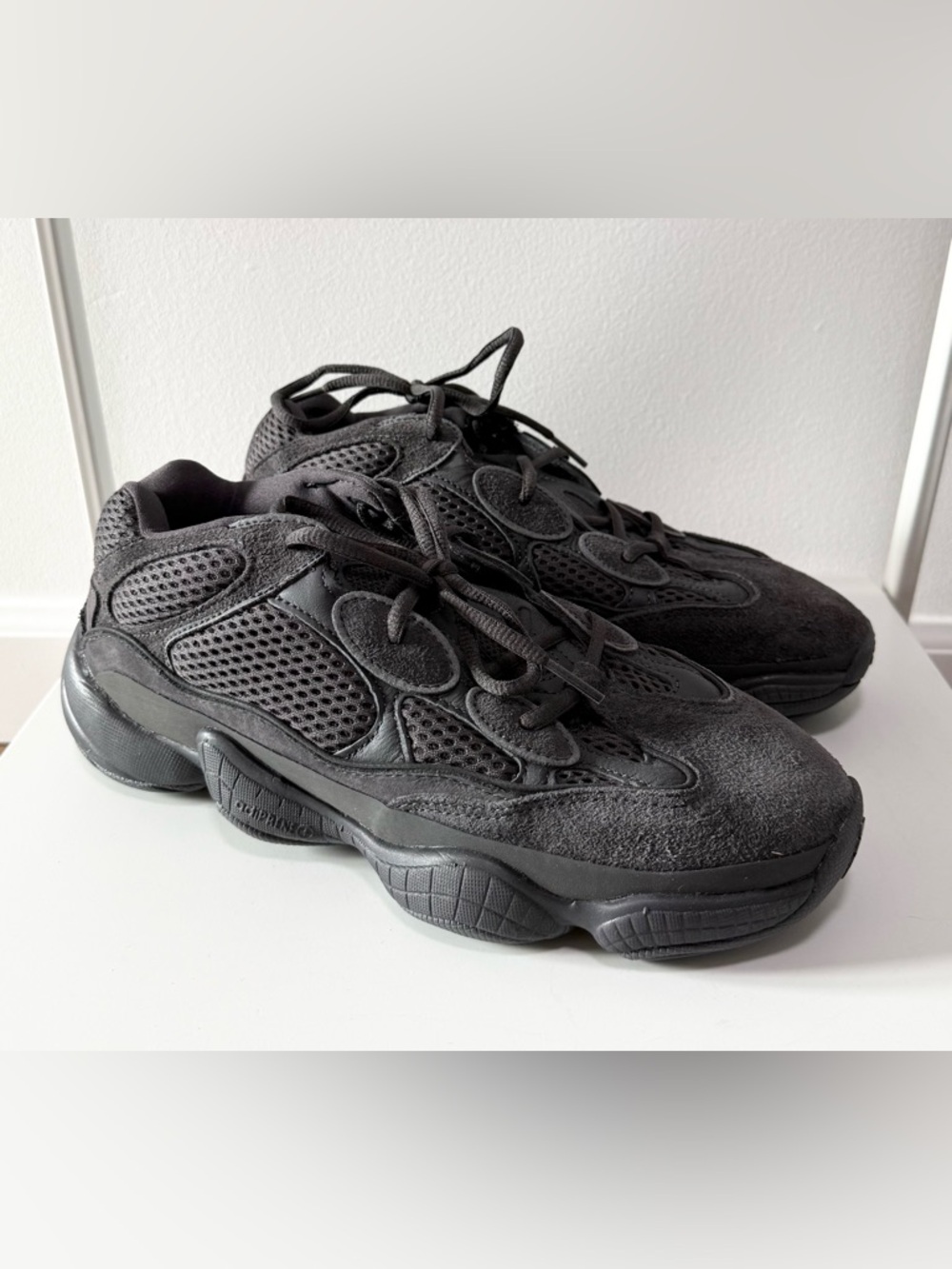 Yeezy Sneakers - Picture 2 of 6